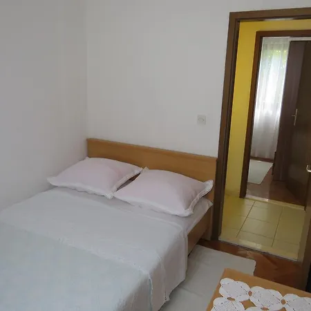Apartment Lovric - 30 Meters To The Beach *