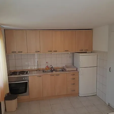 Lovric - 30 Meters To The Beach Apartment *